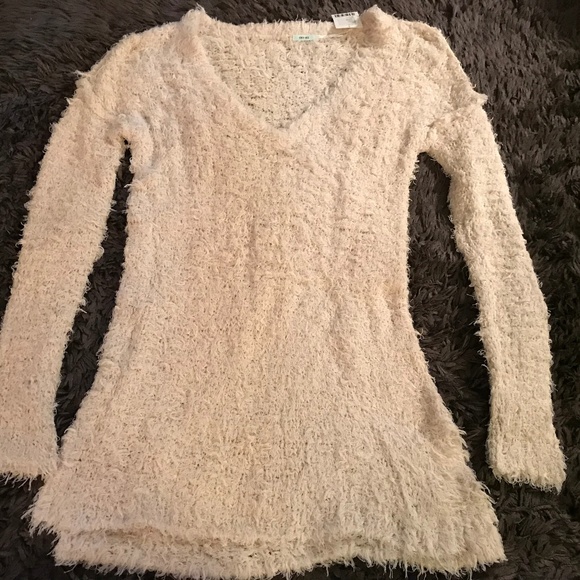 Brand New Fuzzy Urban Outfitters Sweater - Picture 1 of 3